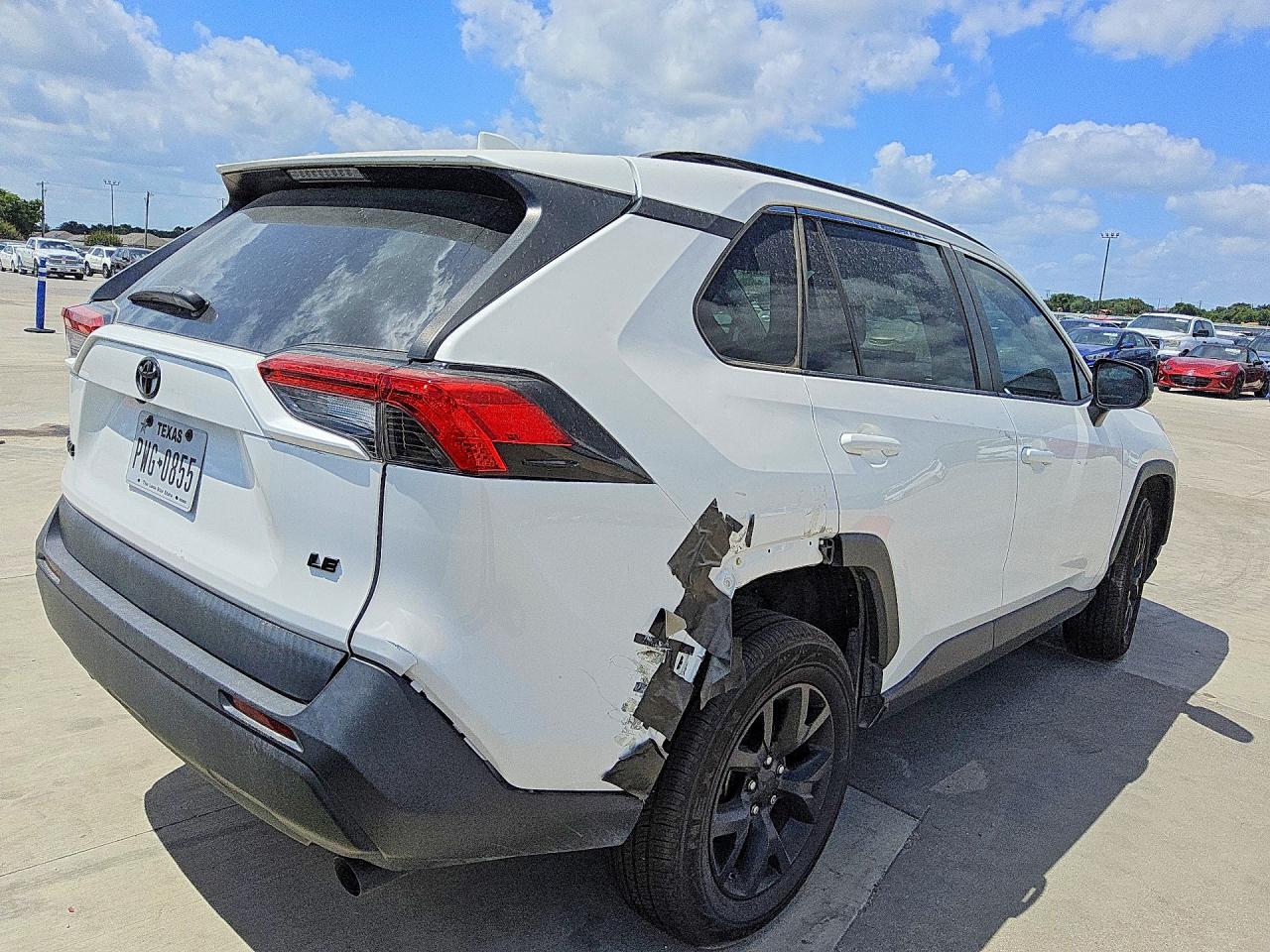 2021 TOYOTA RAV4 LE — снимка 3
