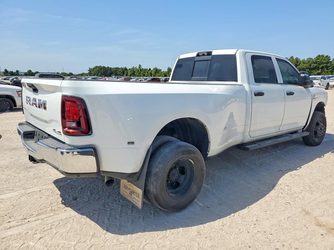 2026 RAM 3500 TRADESMAN — снимка 3