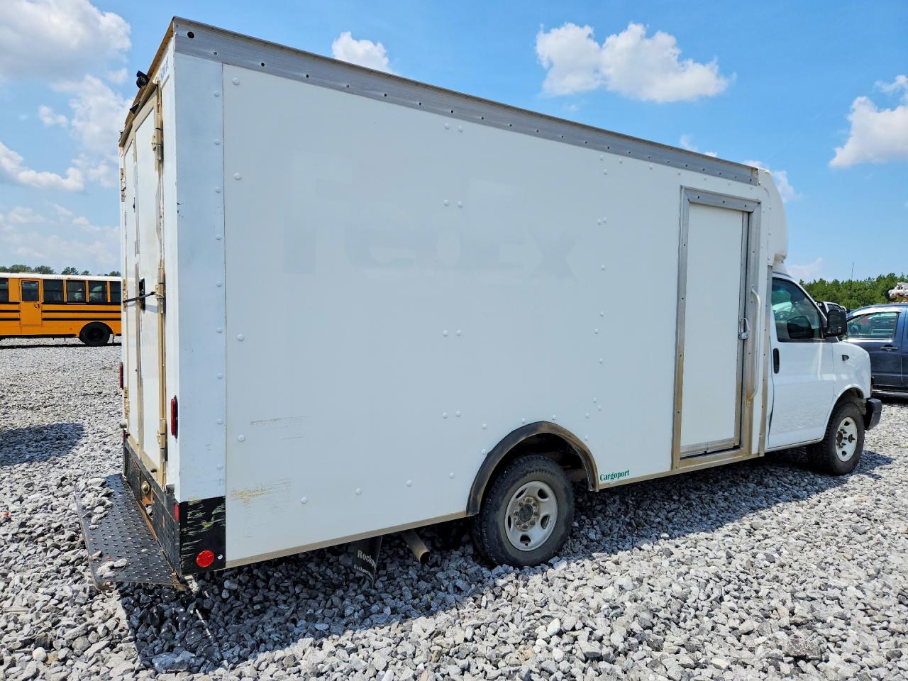 2021 CHEVROLET EXPRESS G3500 — снимка 3