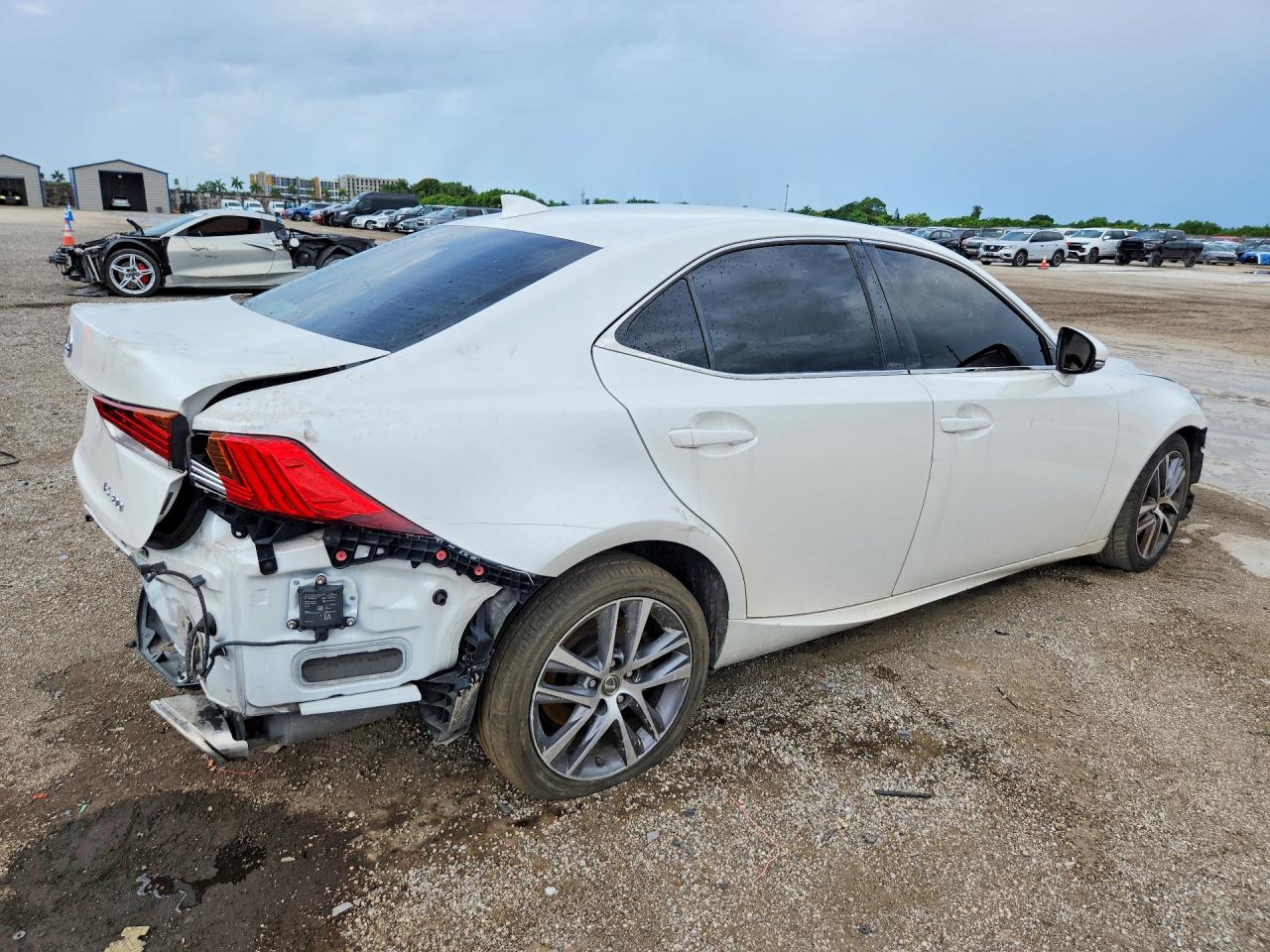 2020 LEXUS IS 300 — снимка 3