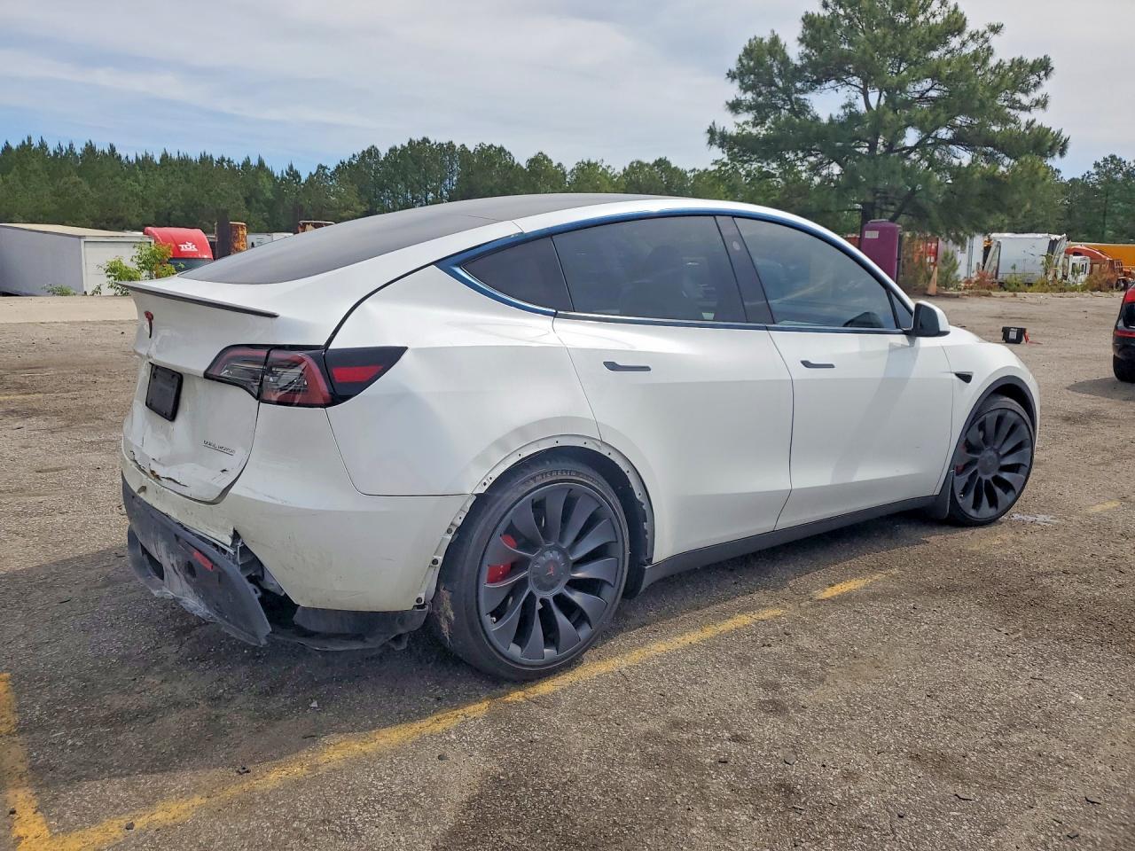 2023 TESLA MODEL Y — снимка 3