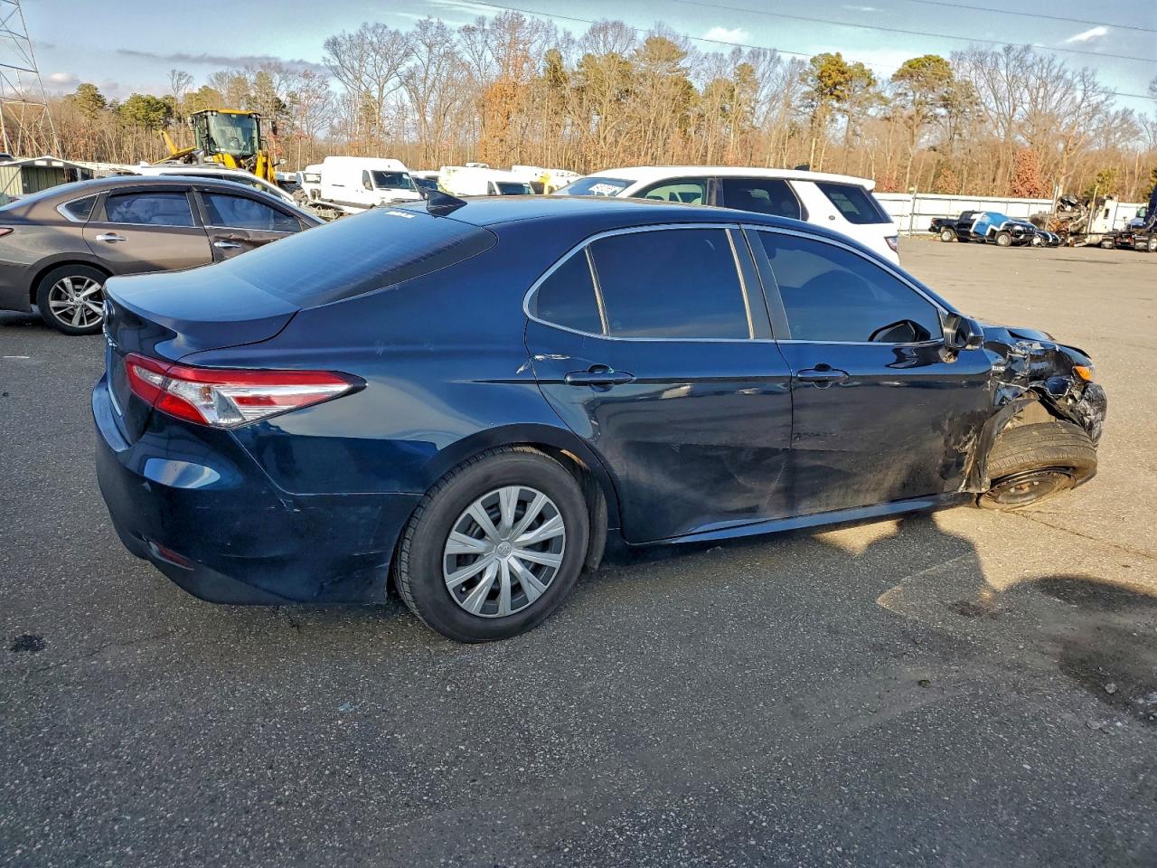 2019 TOYOTA CAMRY LE — снимка 3