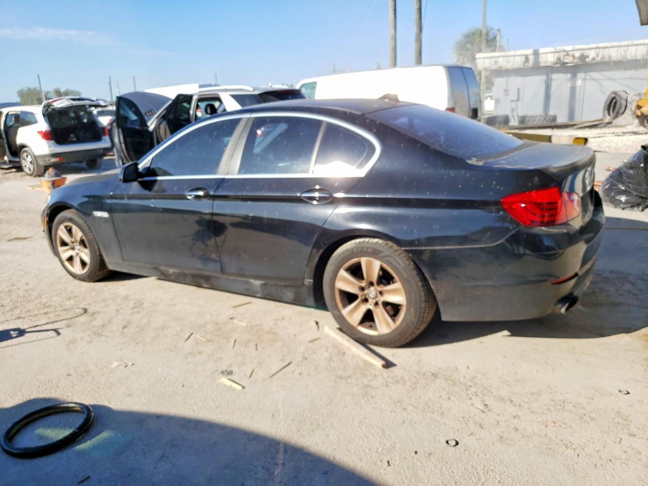 2013 BMW 528 I — снимка 2