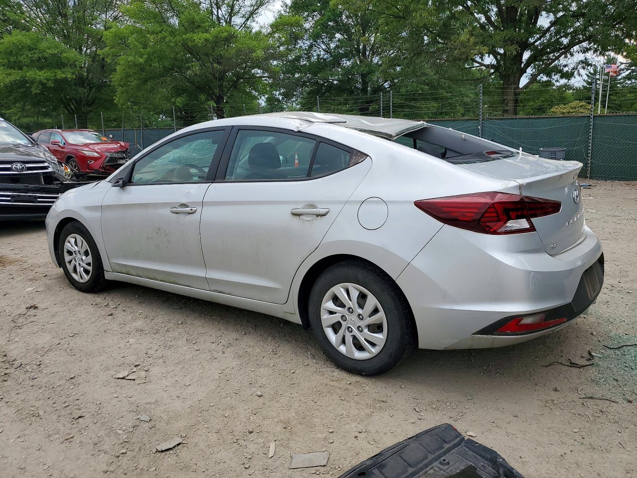 2019 HYUNDAI ELANTRA SE — снимка 2