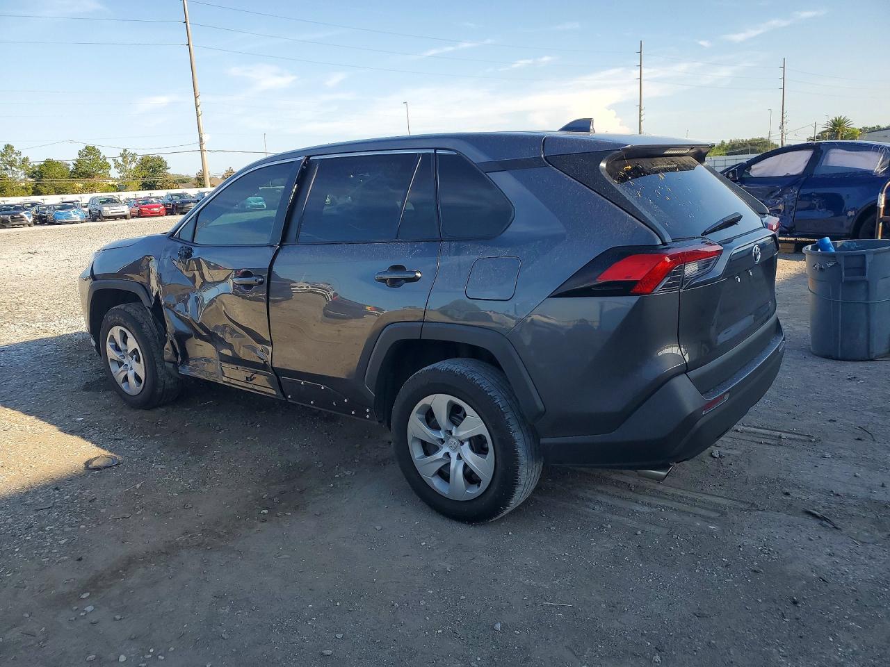 2023 TOYOTA RAV4 LE — снимка 2