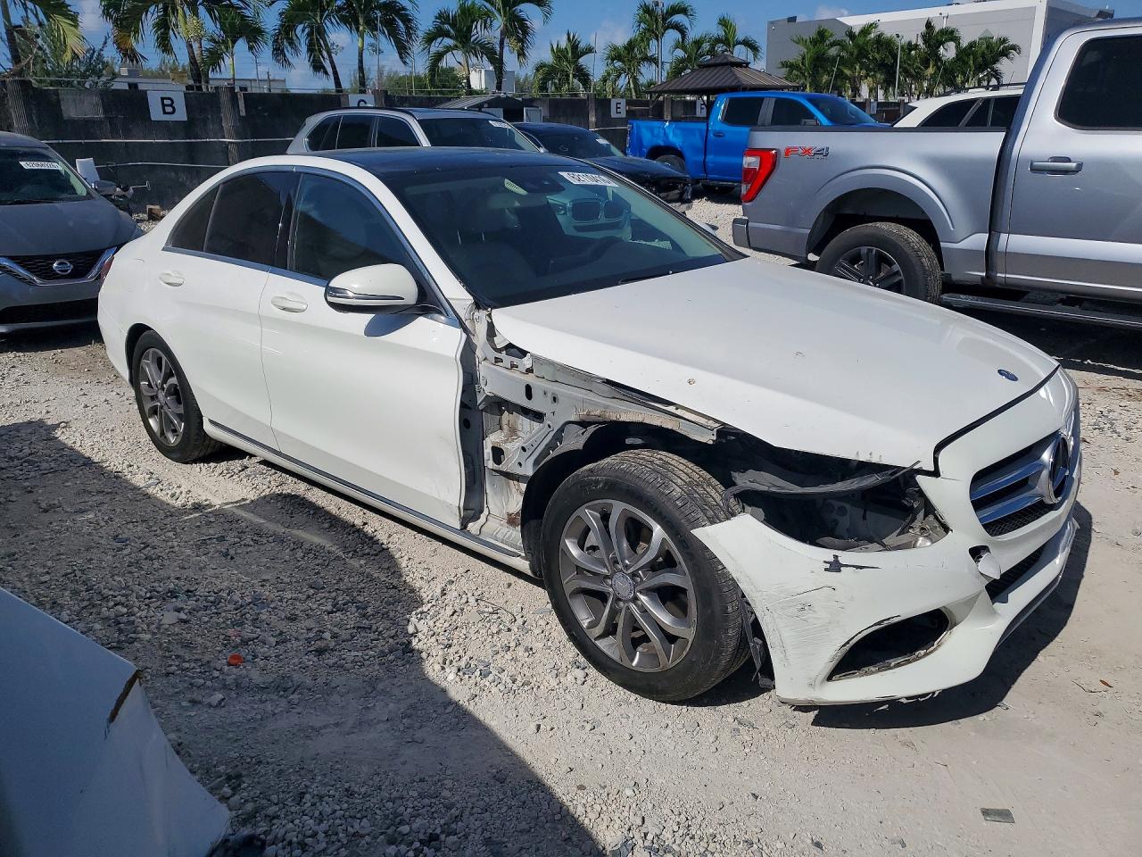 2017 MERCEDES-BENZ C 300 — снимка 4