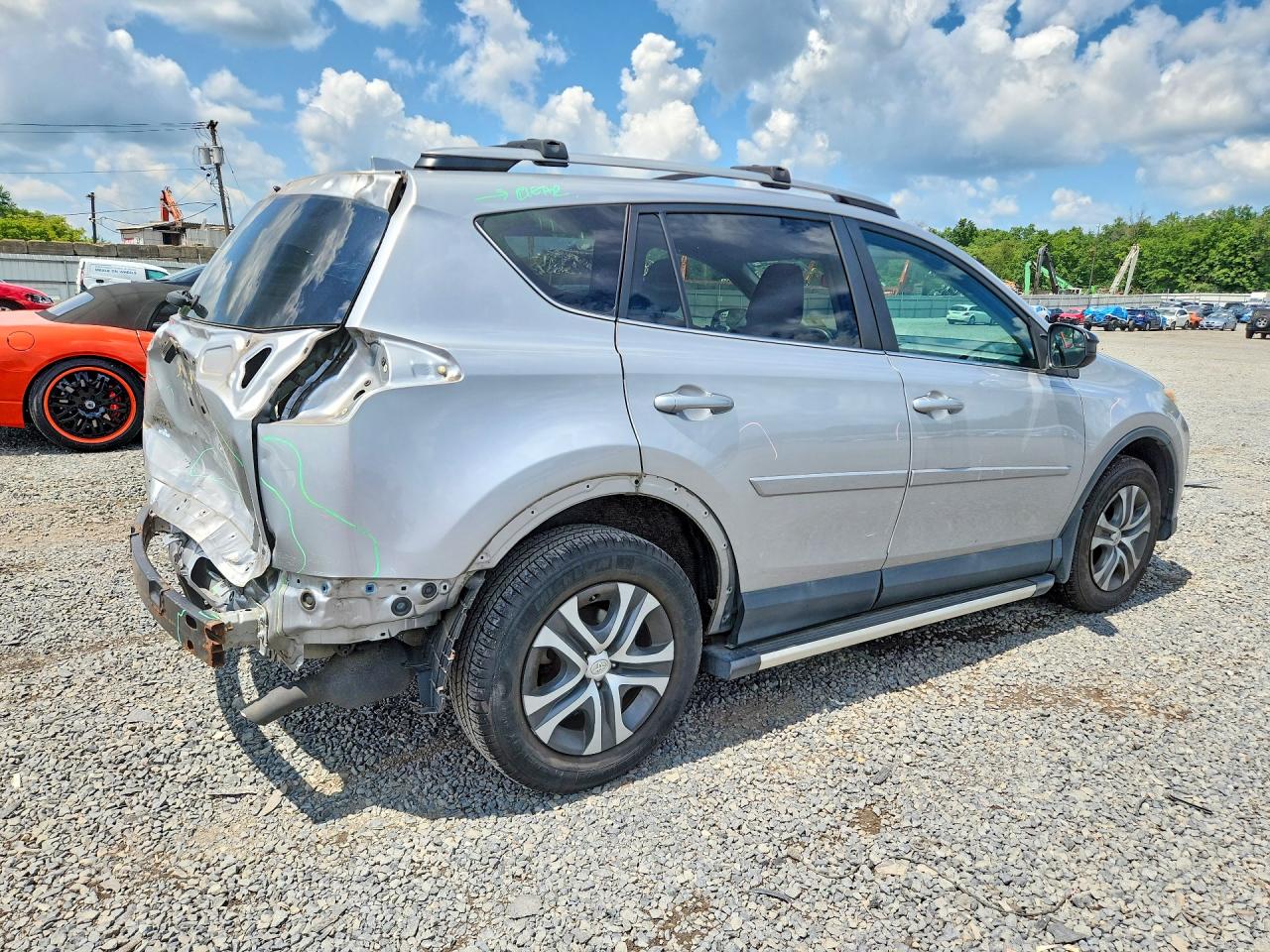 2017 TOYOTA RAV4 LE — снимка 3