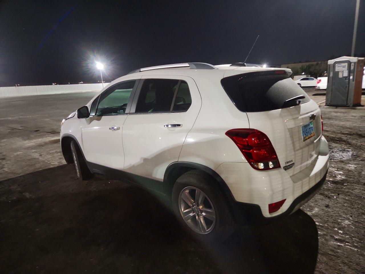 2019 CHEVROLET TRAX 1LT — снимка 2