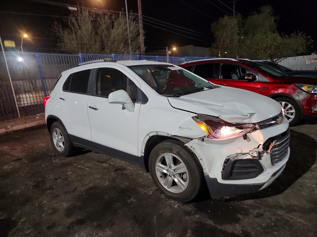 2019 CHEVROLET TRAX 1LT — снимка 4