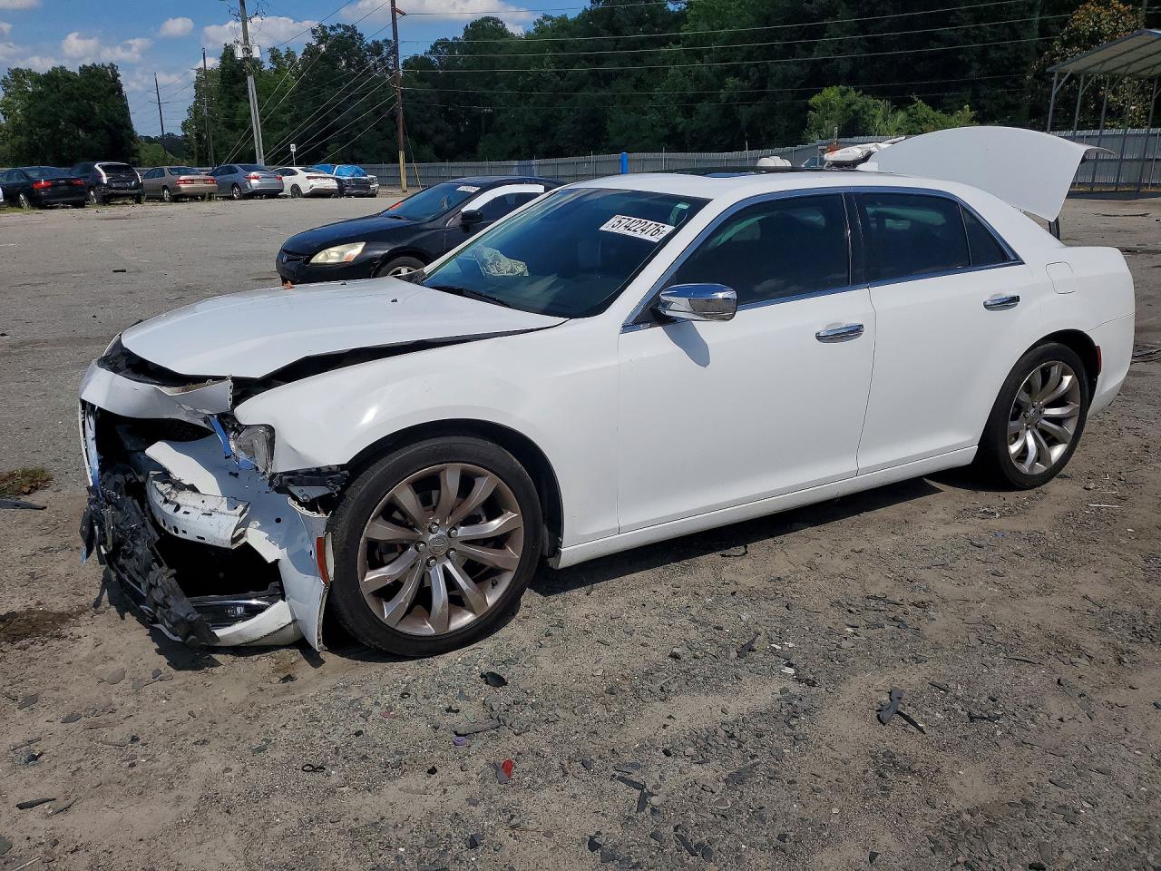 2019 CHRYSLER 300
