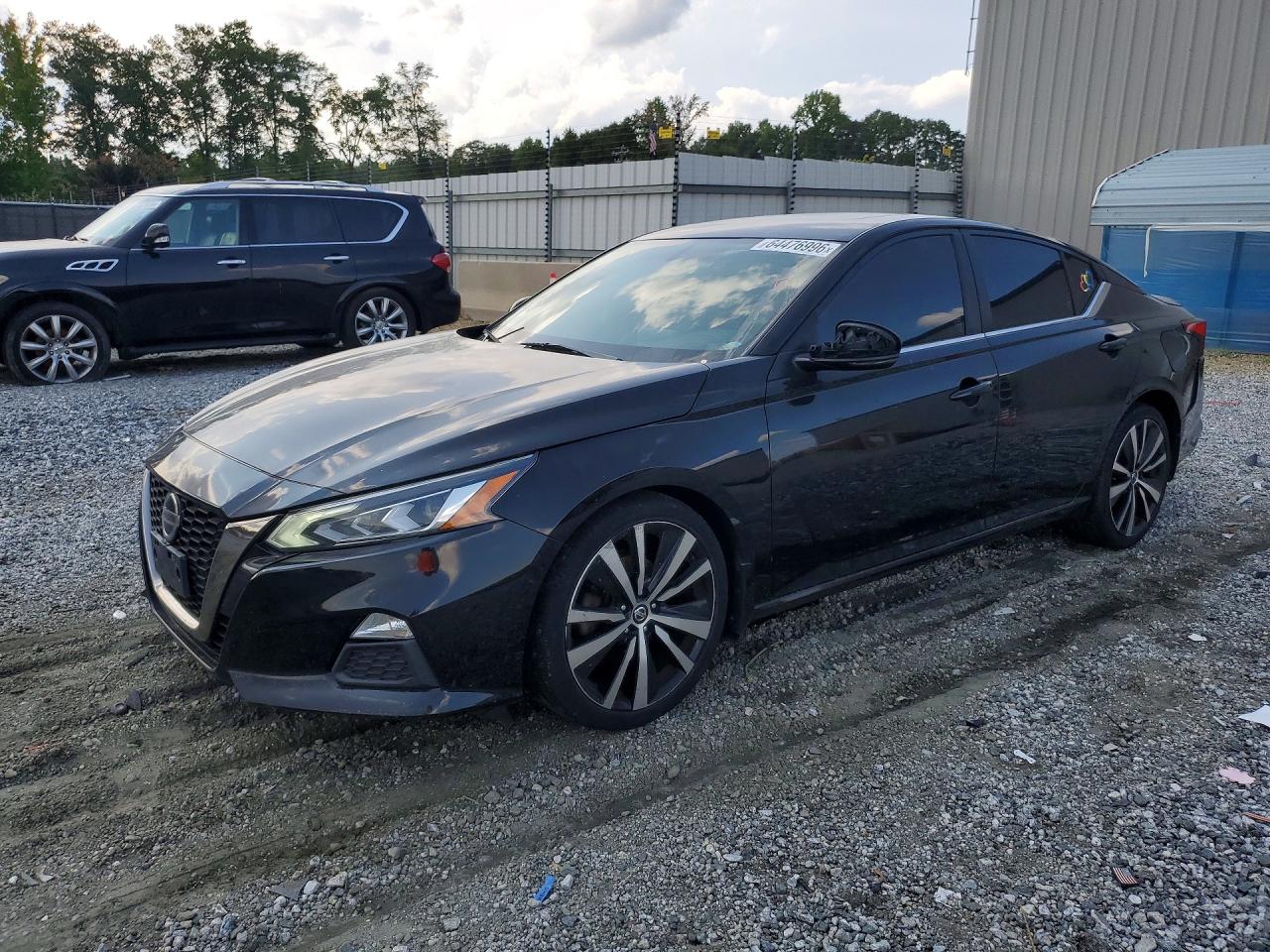 2019 NISSAN ALTIMA SR