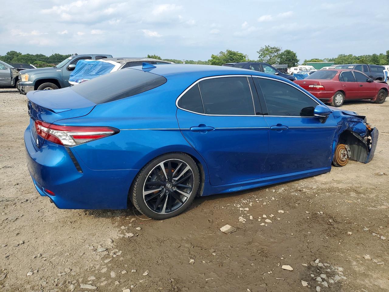 2019 TOYOTA CAMRY XSE — снимка 3