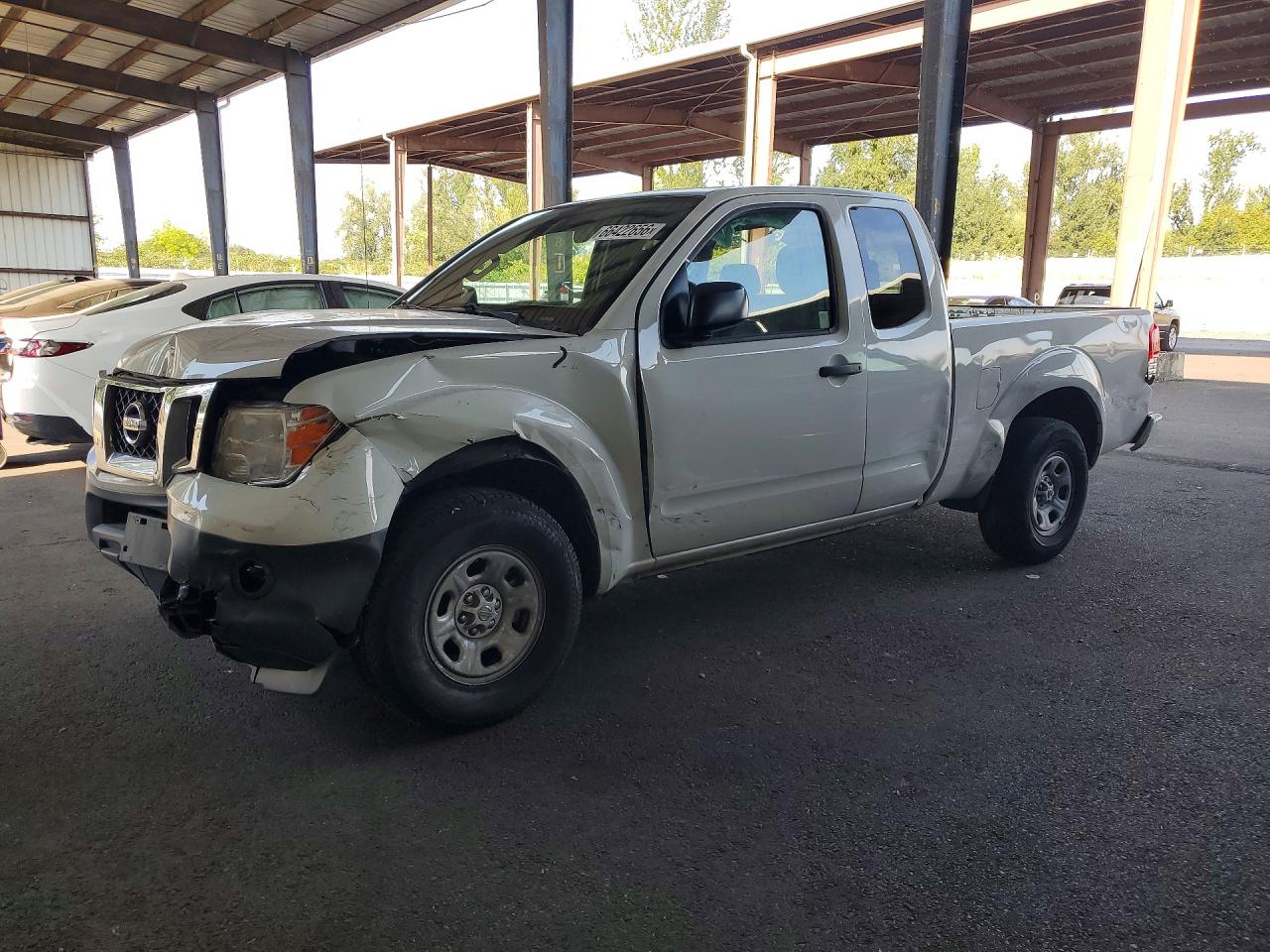 2017 NISSAN FRONTIER S