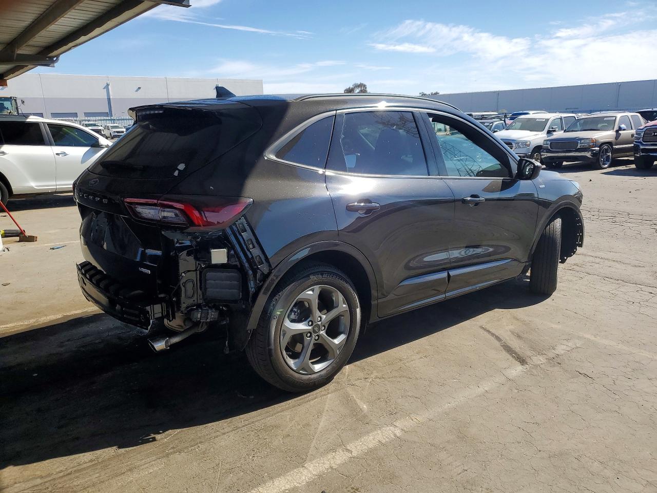 2024 FORD ESCAPE ST LINE — снимка 3