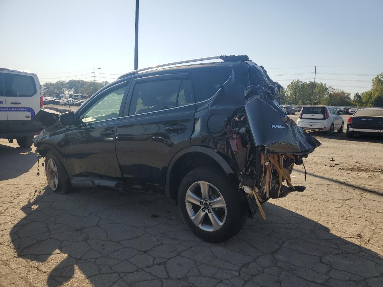 2015 TOYOTA RAV4 XLE — снимка 2