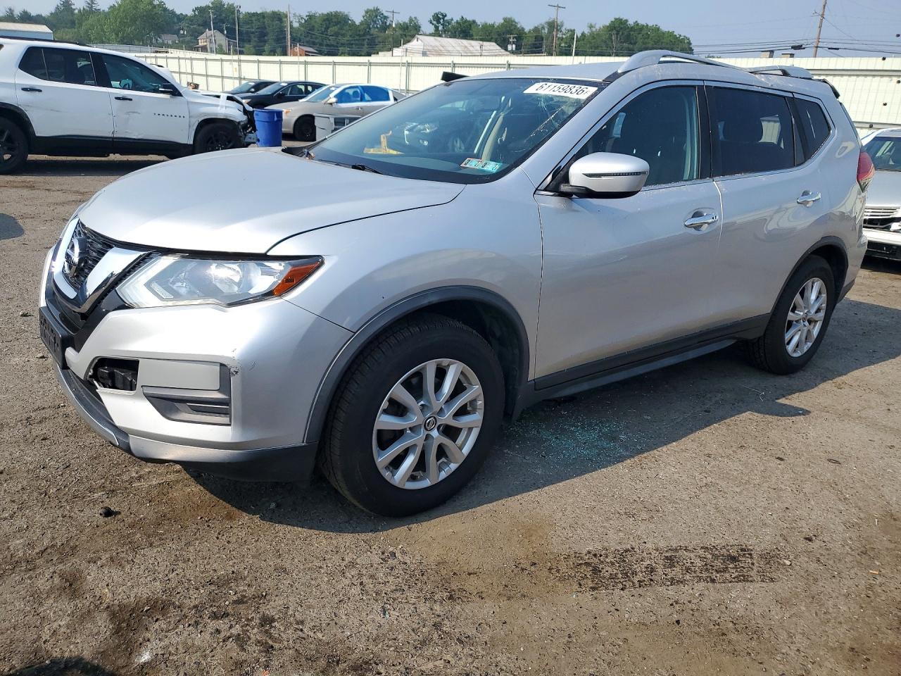2017 NISSAN ROGUE SV