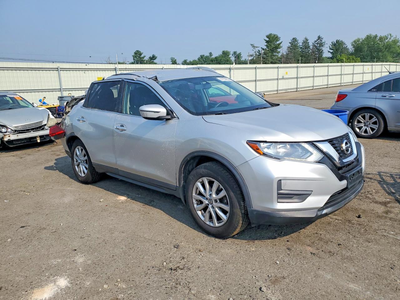 2017 NISSAN ROGUE SV — снимка 4