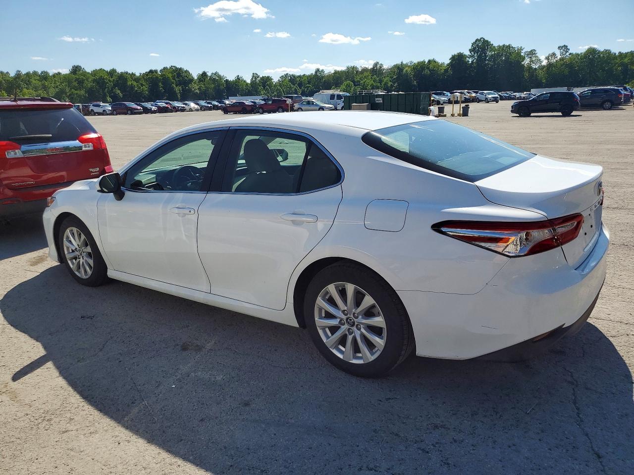 2018 TOYOTA CAMRY LE — снимка 2