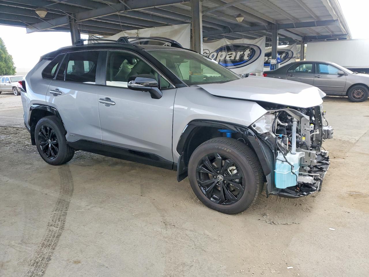 2025 TOYOTA RAV4 XSE — снимка 4