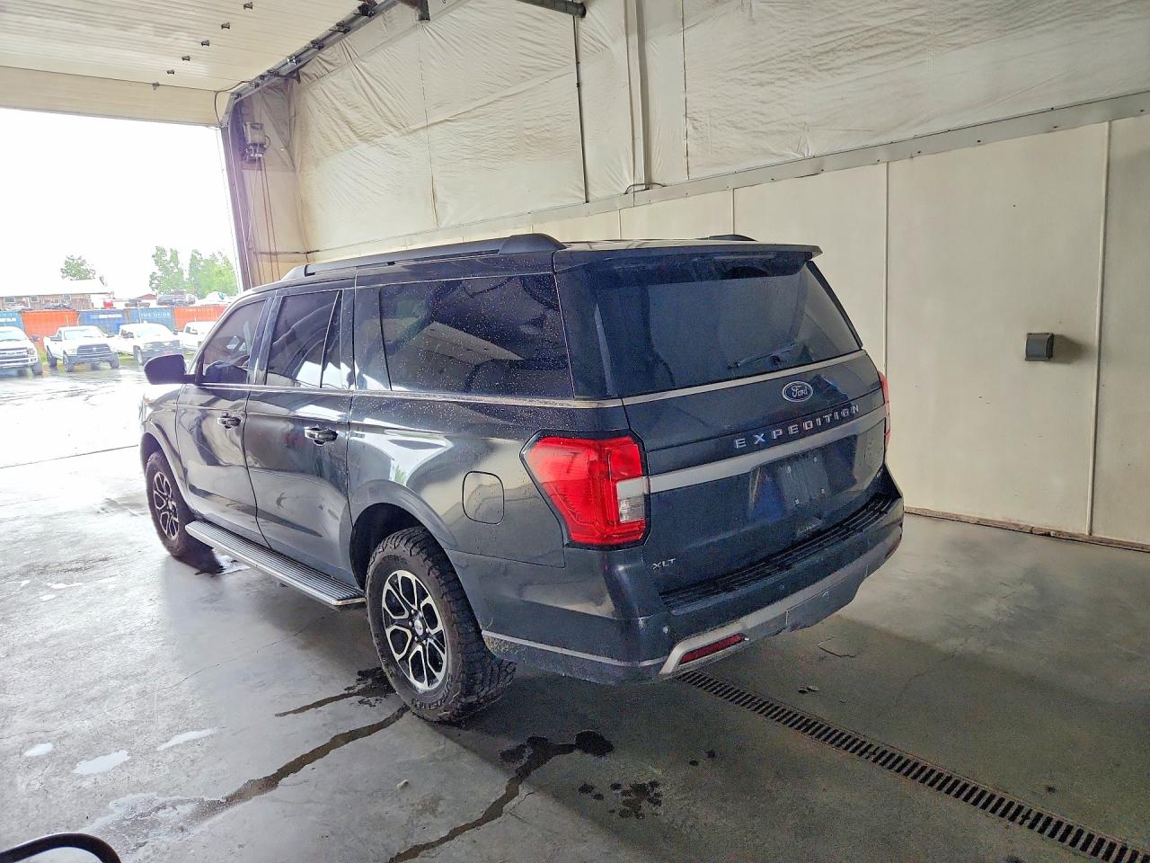 2023 FORD EXPEDITION MAX XLT — снимка 2