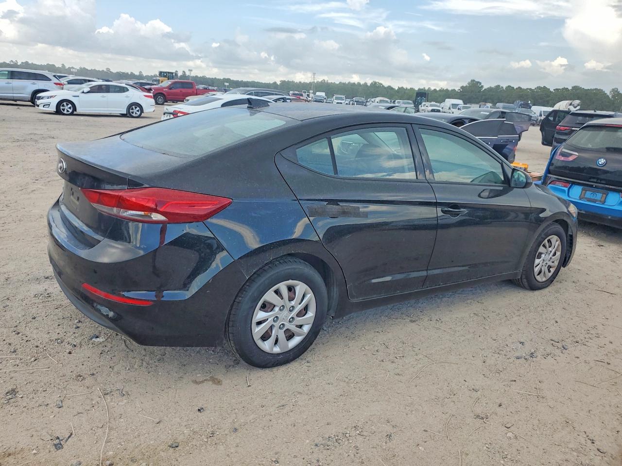 2017 HYUNDAI ELANTRA SE — снимка 3