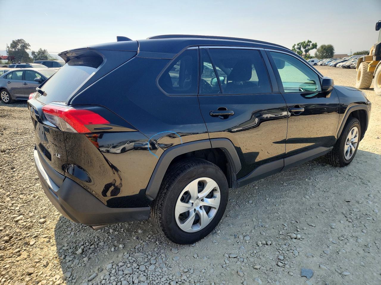 2021 TOYOTA RAV4 LE — снимка 3