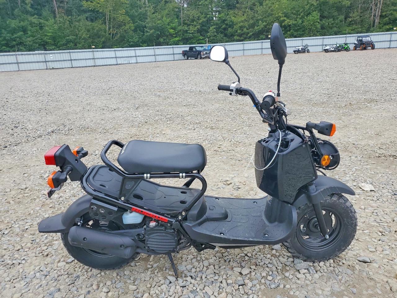 2017 HONDA NPS50