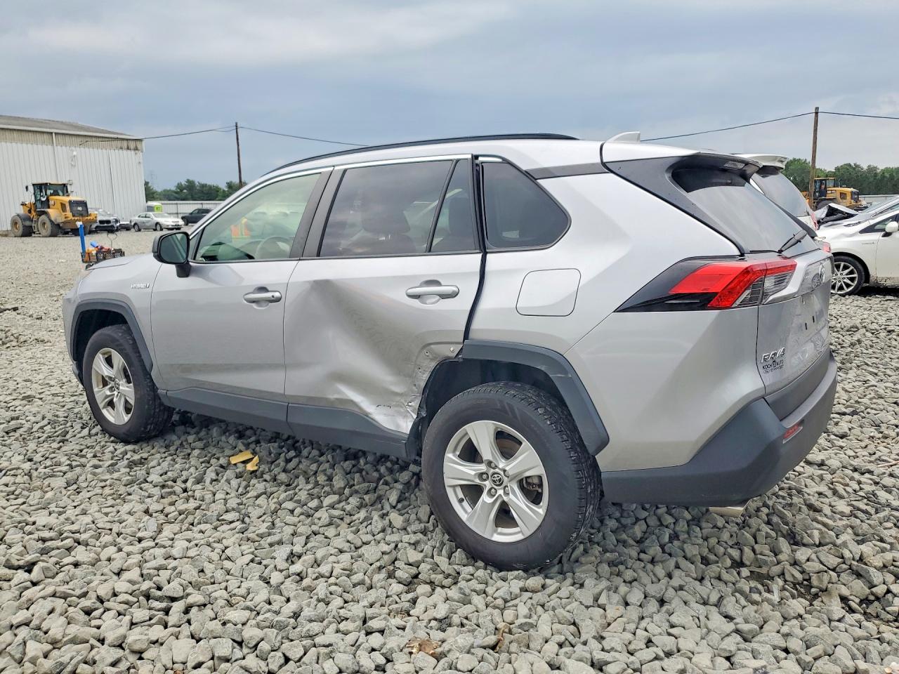 2021 TOYOTA RAV4 LE — снимка 2