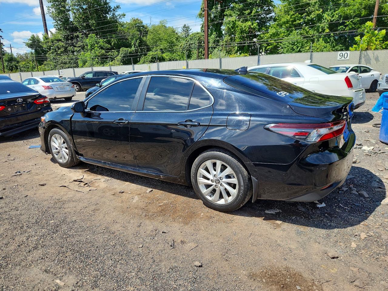 2024 TOYOTA CAMRY LE — снимка 2