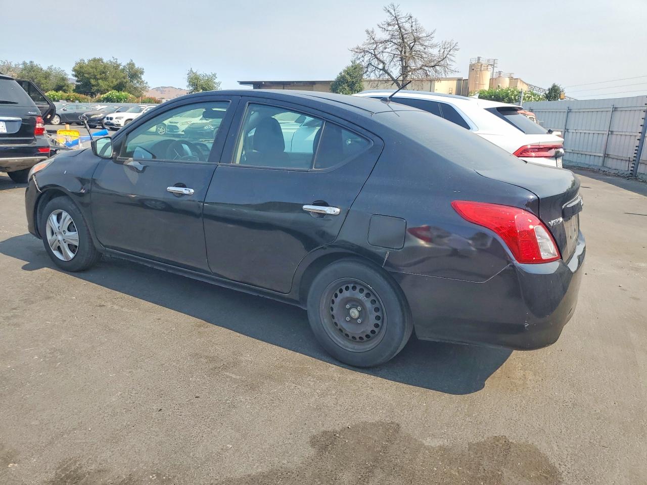 2018 NISSAN VERSA SV — снимка 2