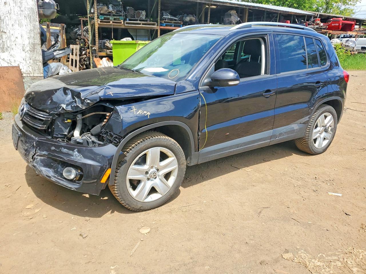 2015 VOLKSWAGEN TIGUAN S