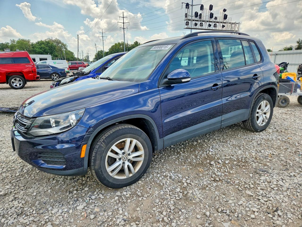 2016 VOLKSWAGEN TIGUAN S