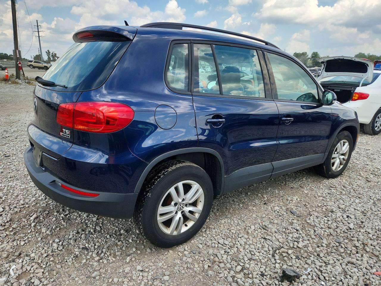 2016 VOLKSWAGEN TIGUAN S — снимка 3