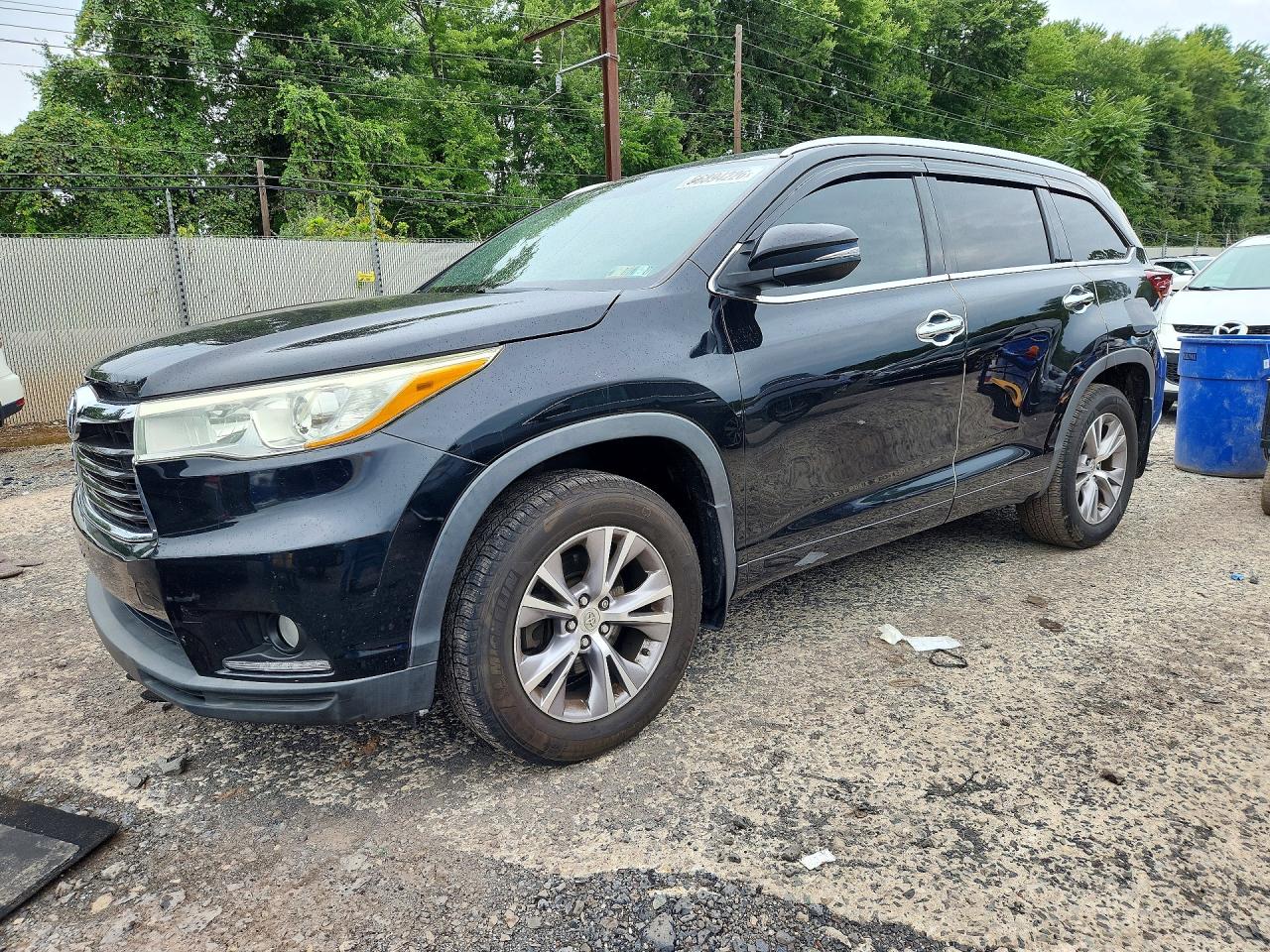 2015 TOYOTA HIGHLANDER XLE