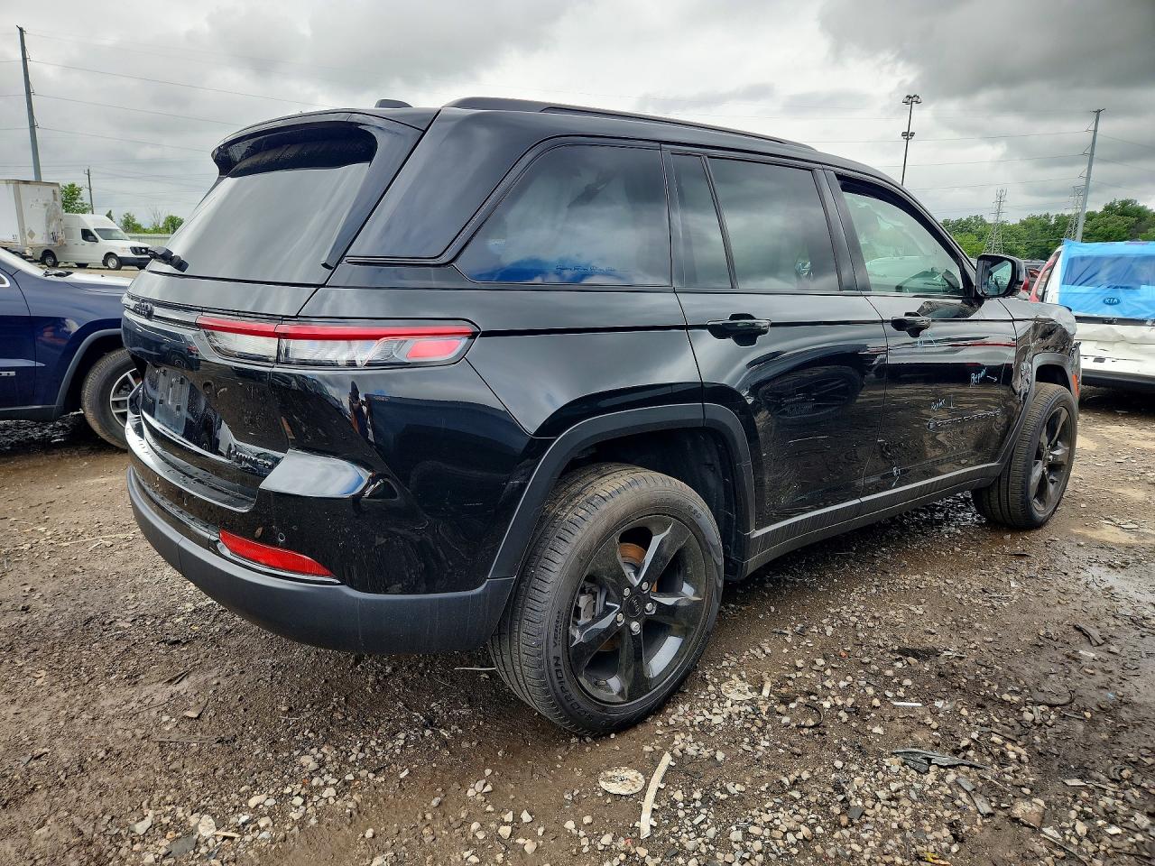 2025 JEEP GRAND CHEROKEE LIMITED — снимка 3
