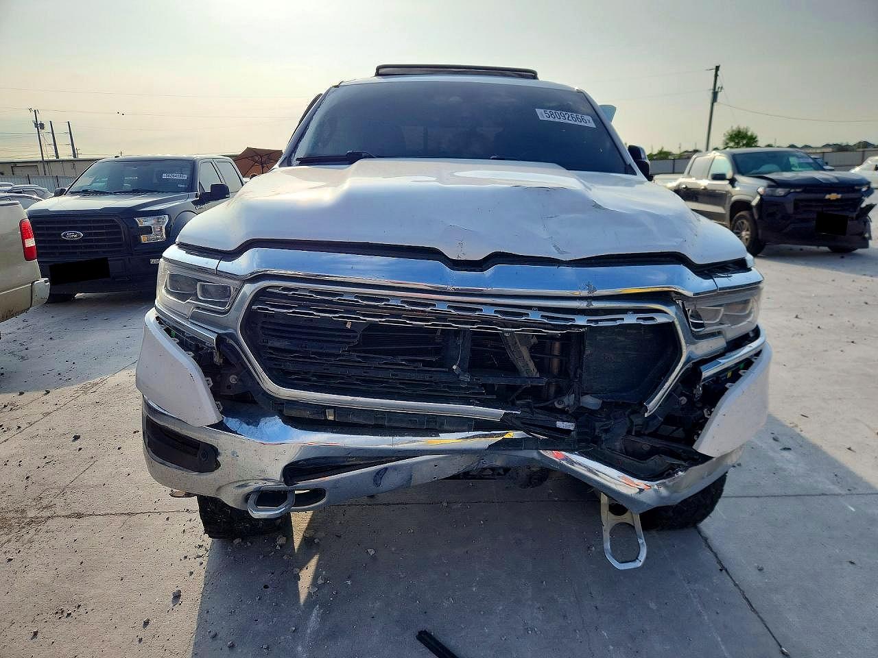 2019 RAM 1500 LIMITED — снимка 5