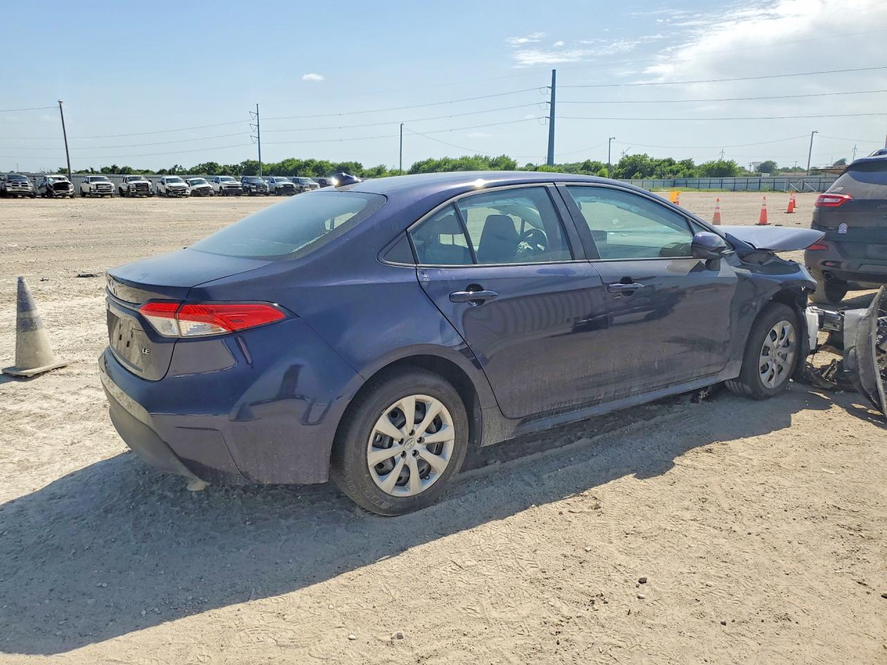 2026 TOYOTA COROLLA LE — снимка 3