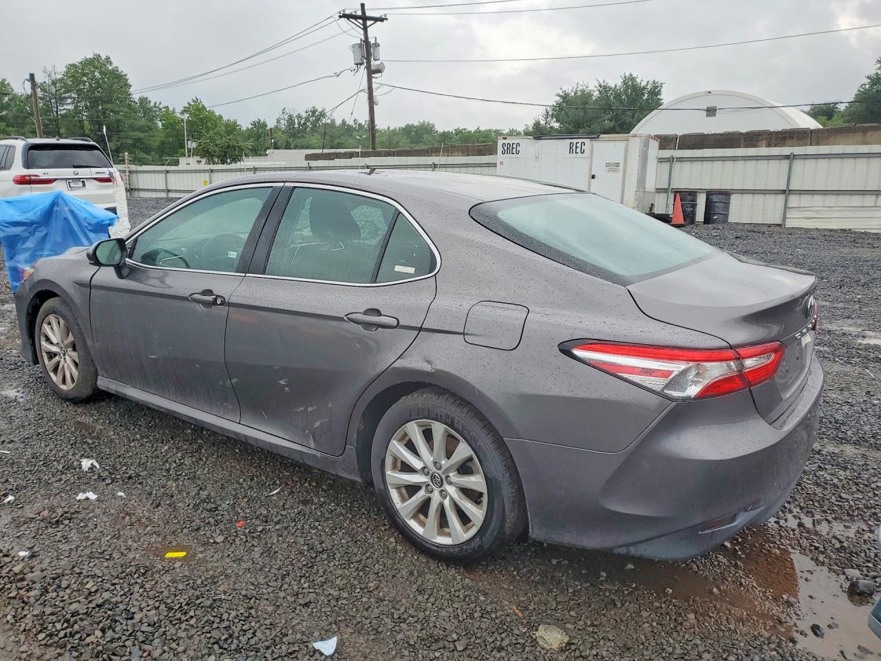 2018 TOYOTA CAMRY LE — снимка 2