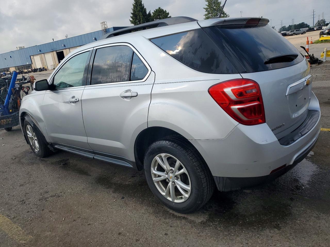 2017 CHEVROLET EQUINOX LT — снимка 2
