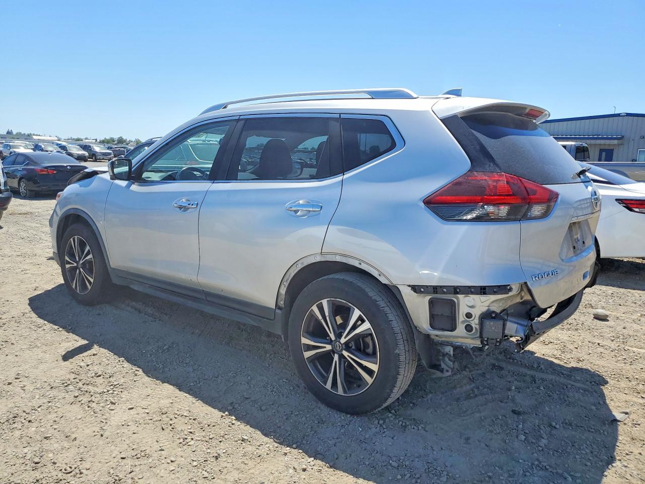 2020 NISSAN ROGUE SV — снимка 2