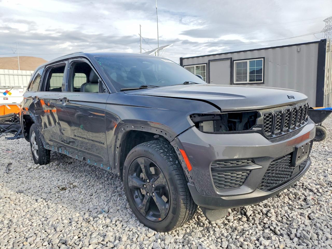 2023 JEEP GRAND CHEROKEE LAREDO — снимка 4