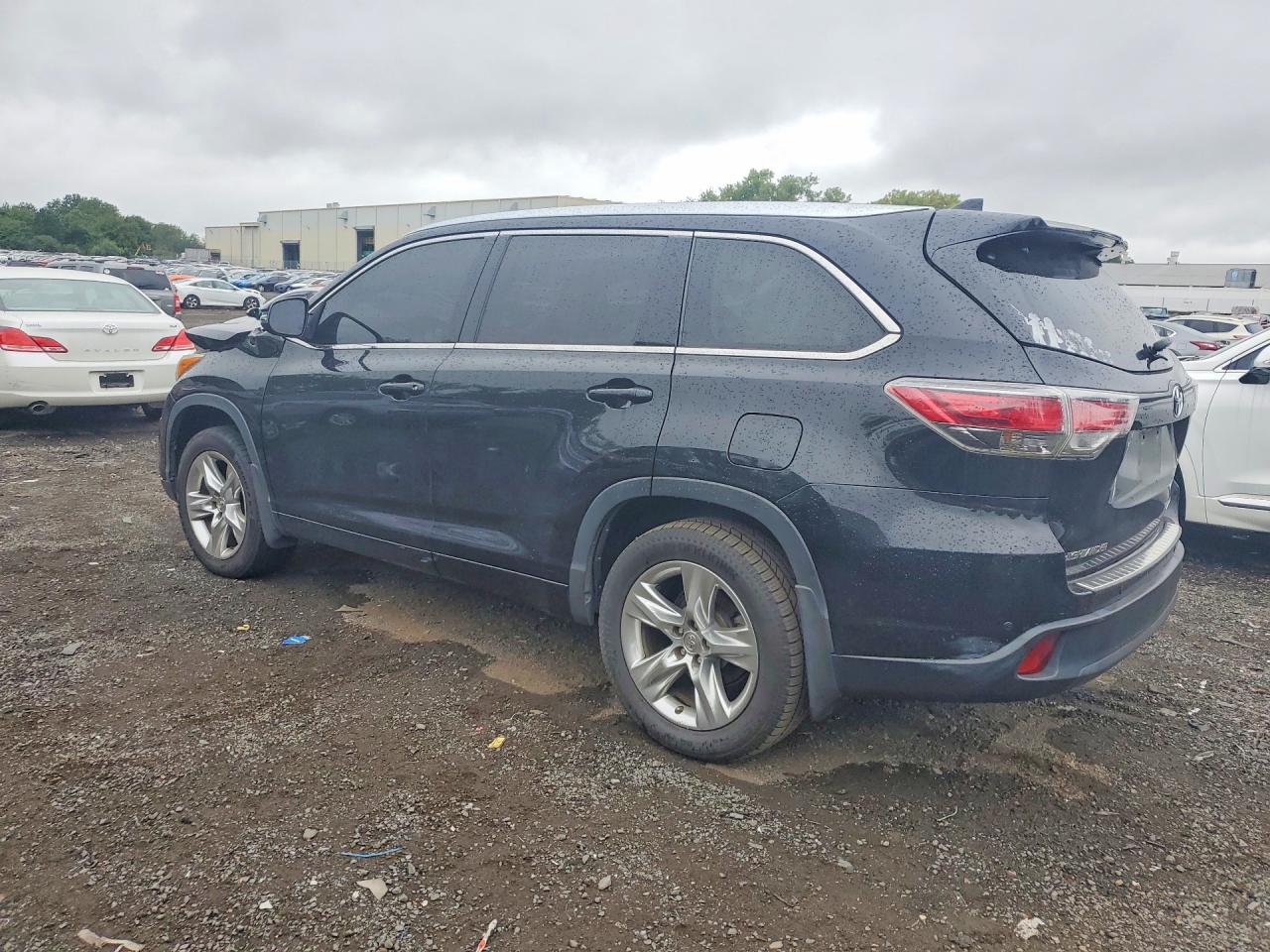 2015 TOYOTA HIGHLANDER LIMITED — снимка 2