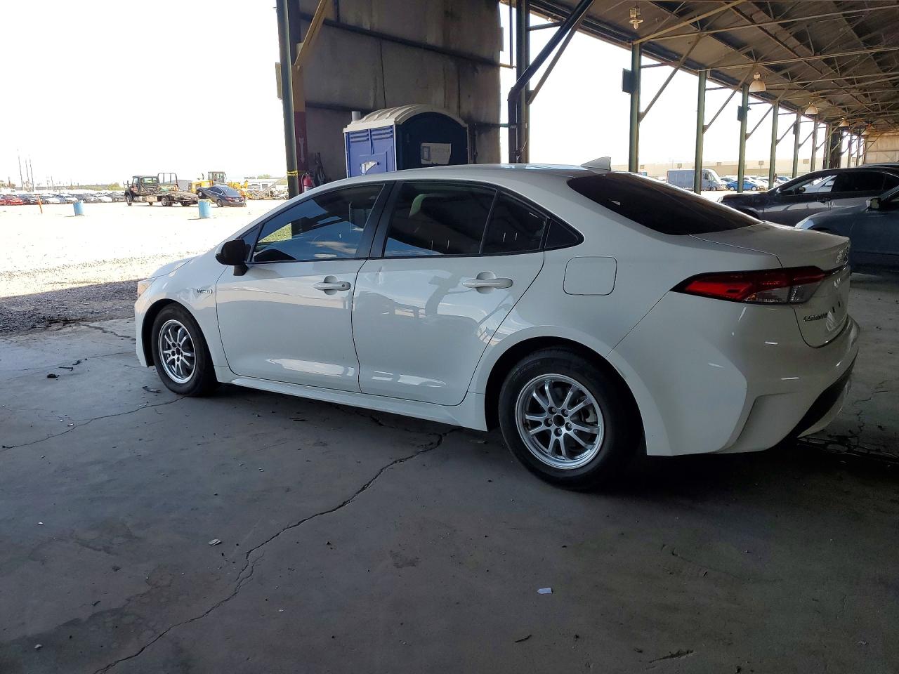 2020 TOYOTA COROLLA LE — снимка 2