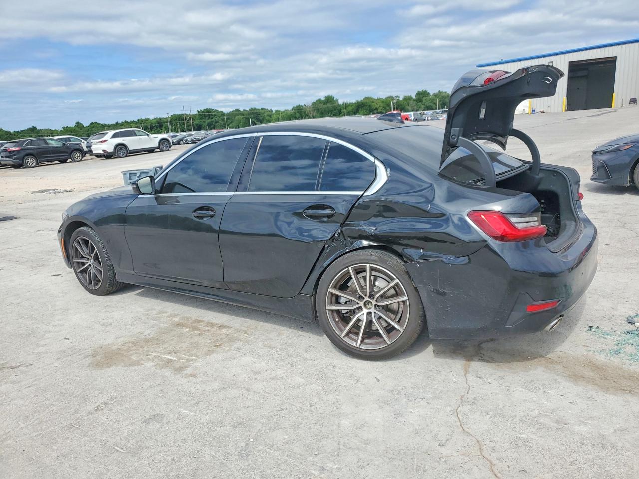 2020 BMW 330I — снимка 2