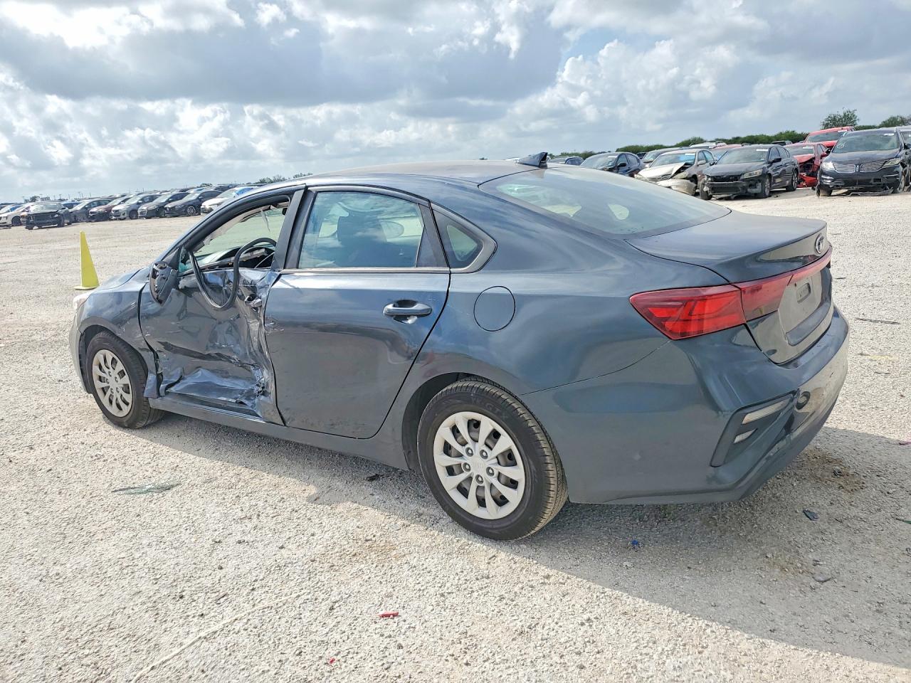2019 KIA FORTE FE — снимка 2