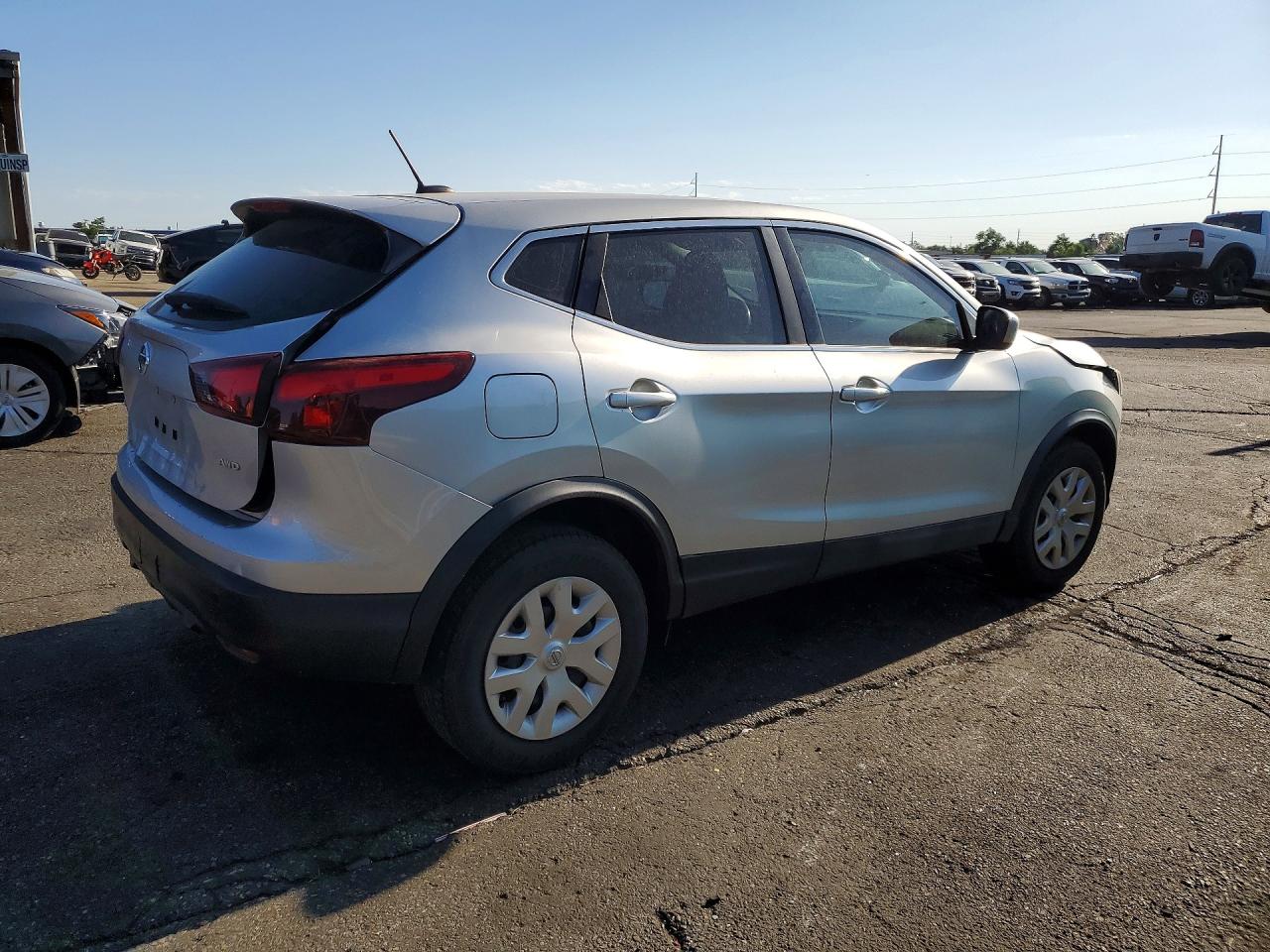 2019 NISSAN ROGUE SPORT S — снимка 3