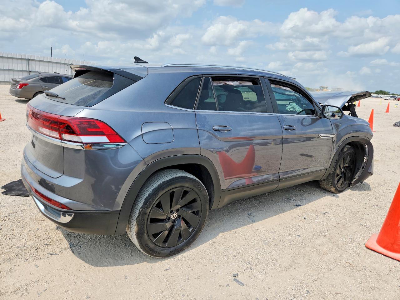 2024 VOLKSWAGEN ATLAS CROSS SPORT SE — снимка 3