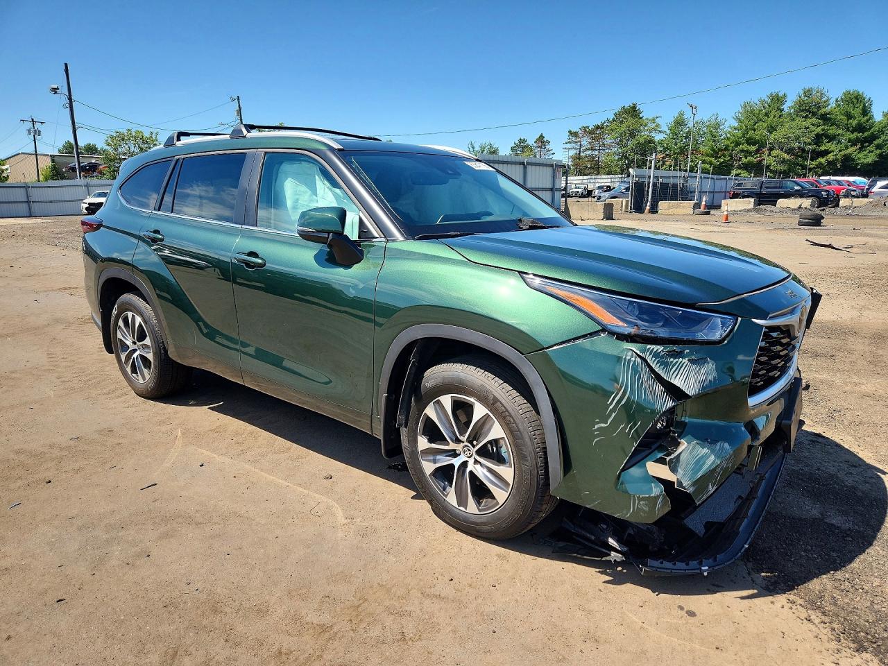 2025 TOYOTA HIGHLANDER XLE — снимка 4