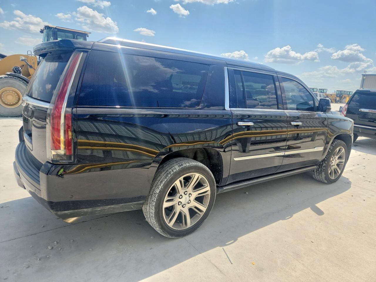 2019 CADILLAC ESCALADE ESV PREMIUM LUXURY — снимка 3