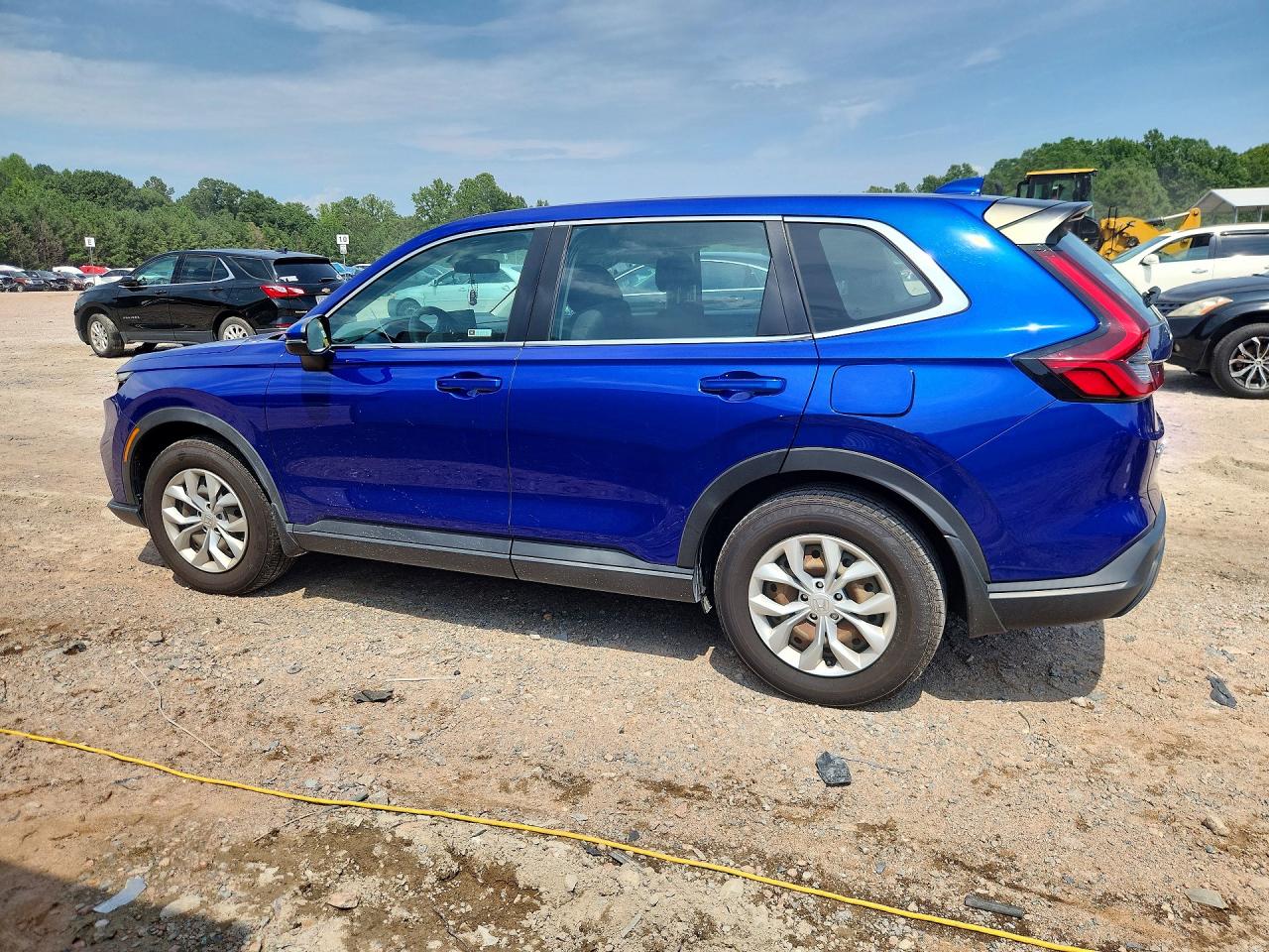 2023 HONDA CR-V LX — снимка 2